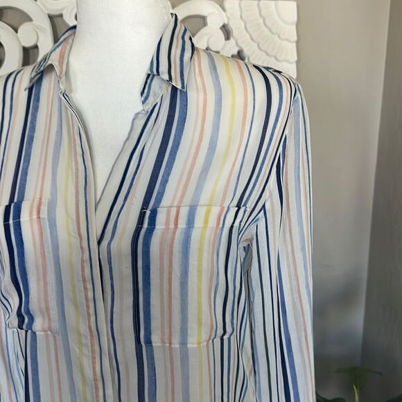 Cloth & Stone Lightweight Blouse - Picture 3 of 12